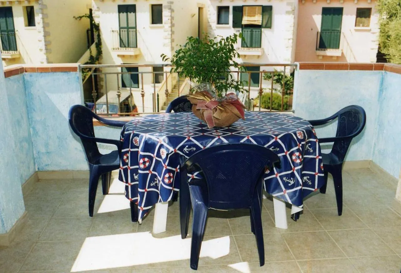 Borgo Marino Badesi Aparthotel 3*,  Ιταλία